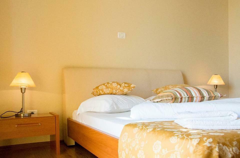 Hotel Vila Noa Năvodari Esterno foto